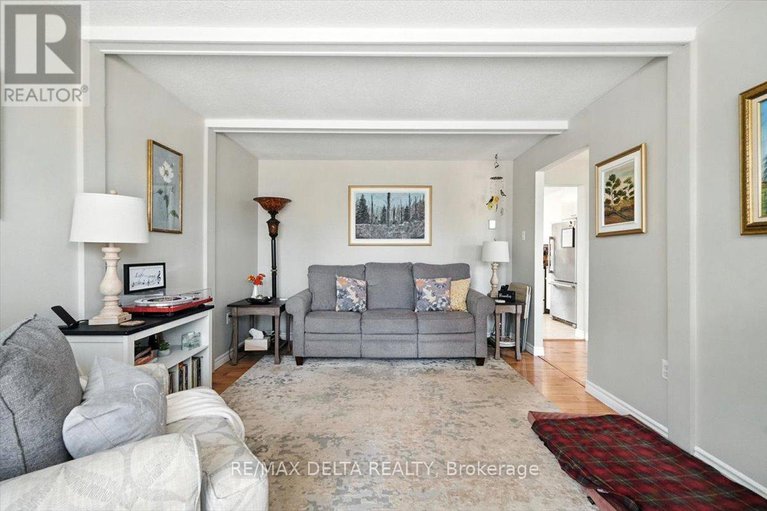 28749415/444-gilles-street/town-of-rockland/clarence-rockland/ontario/K4K1H4_8