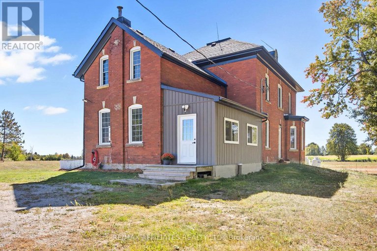 28894376/3155-drummond-con-8a-road/drummond-n-elmsley-drummond-twp/drummondnorth-elmsley/ontario/K0G1A0_1