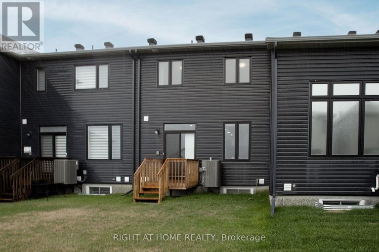 28828290/65-esban-drive/blossom-parkkemp-parkfindlay-creek/ottawa/ontario/K1X0H3_37