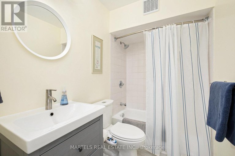 28429605/216-270-brittany-drive/viscount-alexander-park/ottawa/ontario/K1K4M3_10