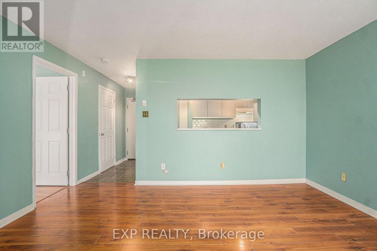 28334886/210-280-brittany-drive/viscount-alexander-park/ottawa/ontario/K1K4M4_7