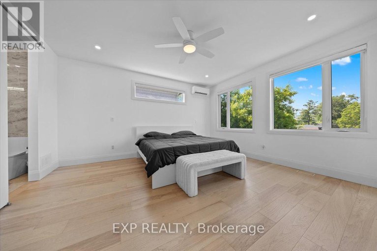 28431666/1357-mory-street/emerald-woodssawmill-creek/ottawa/ontario/K1T1C8_25