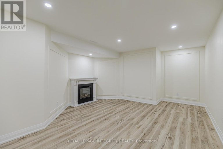 28879207/5884-earlscourt-crescent/manotick-east-to-manotick-station/ottawa/ontario/K4M1K2_45