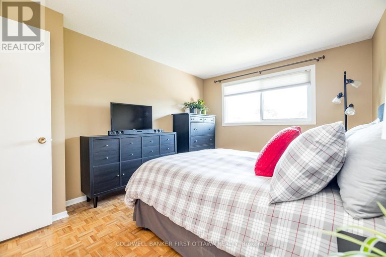 28741846/48-downsview-crescent/tanglewood/ottawa/ontario/K2G0A5_24