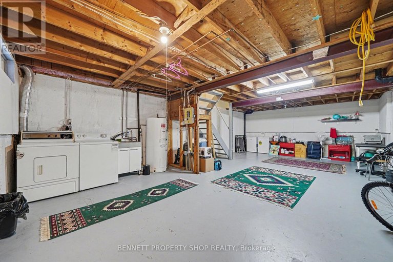 29448215/37-pixley-private/riverview-park/ottawa/ontario/K1G4C3_23