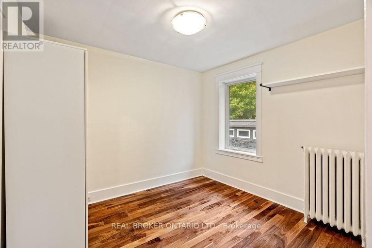 28987667/23-lakeview-terrace/dows-lake/ottawa/ontario/K1S3H3_28