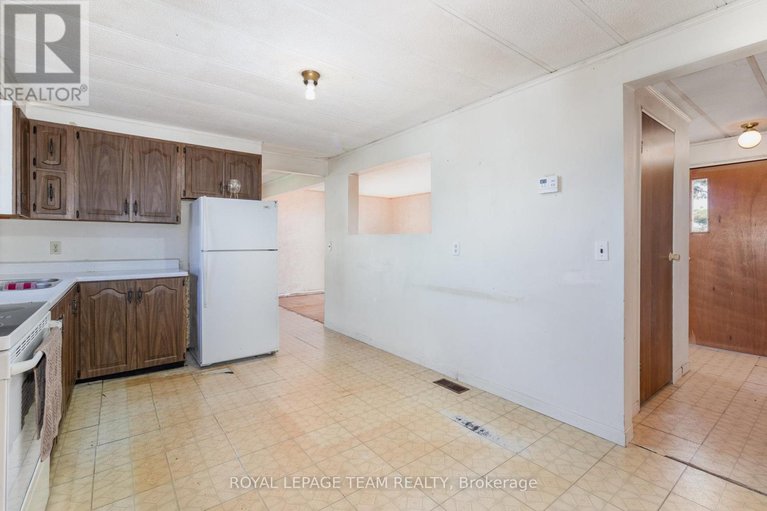 29246575/12121-liscumb-road/north-dundas-winchester-twp/north-dundas/ontario/K0C2K0_15