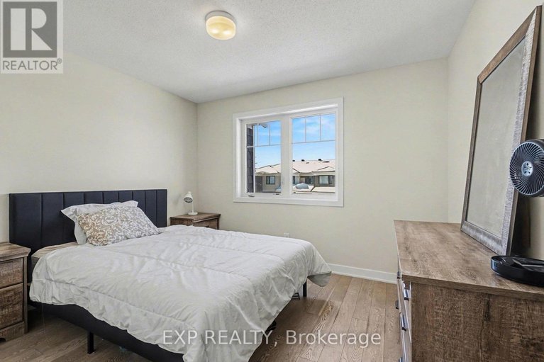 29328135/2142-winsome-terrace/fallingbrookgardenway-south/ottawa/ontario/K4A0K6_16