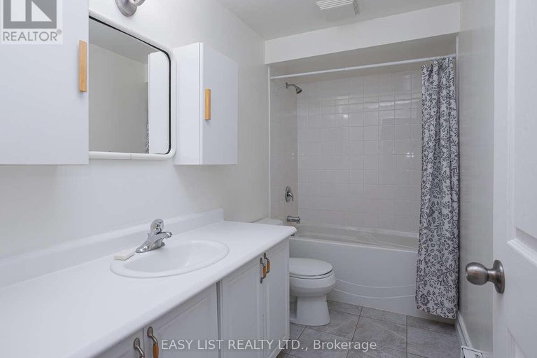 29386646/73-hobart-crescent/sheahan-estatestrend-village/ottawa/ontario/K2H5S3_25