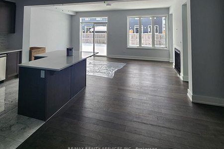 29125849/726-rouncey-road/emerald-meadowstrailwest/ottawa/ontario/K2S1B6_9