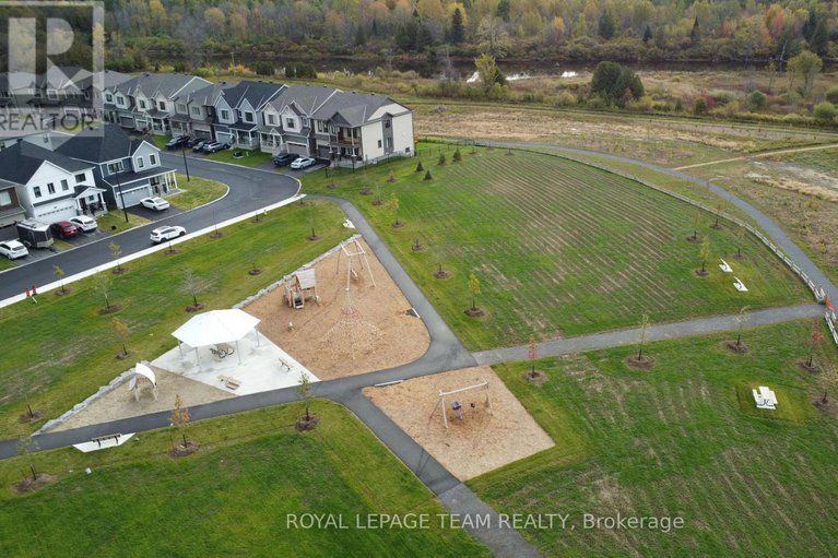 29337414/1038-charolais-place/goulbourn-twp-from-franktown-rdsouth-to-rideau/ottawa/ontario/K0A2Z0_33