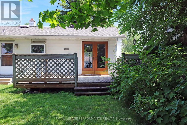 28611578/45-keewatin-crescent/borden-farmstewart-farmcarleton-heightsparkwood-hills/ottawa/ontario/K2E5S2_29