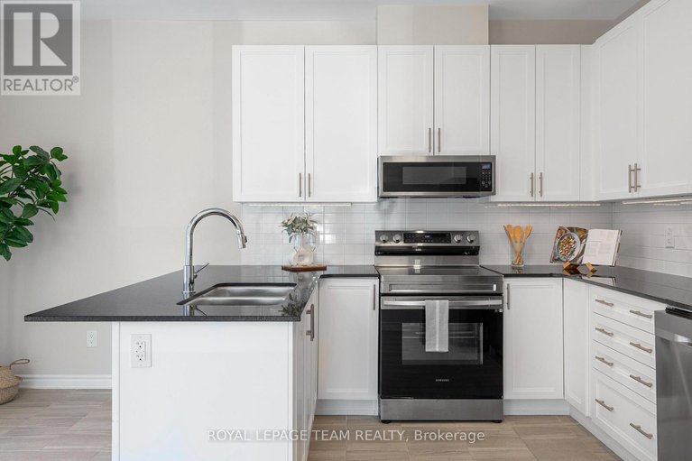 28943826/743-vennecy-terrace/orleans-village/ottawa/ontario/K1W0M8_12