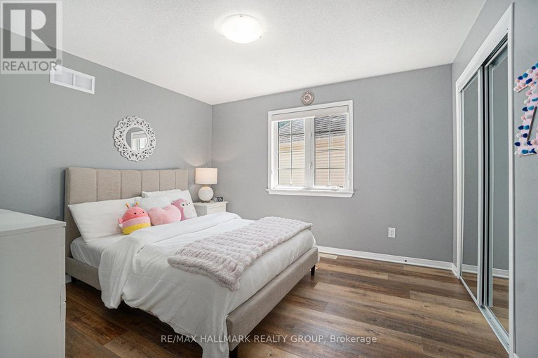 28541675/144-culloden-crescent/stonebridge/ottawa/ontario/K2J5M8_29