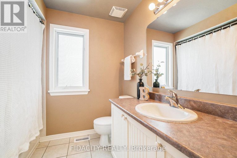28652644/14-franklin-cathcart-crescent/stittsville-south/ottawa/ontario/K2S2A7_31