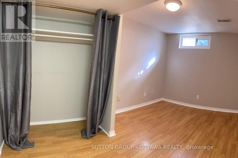29385031/1191-grenoble-crescent/orleans-wood/ottawa/ontario/K1C2C5_19