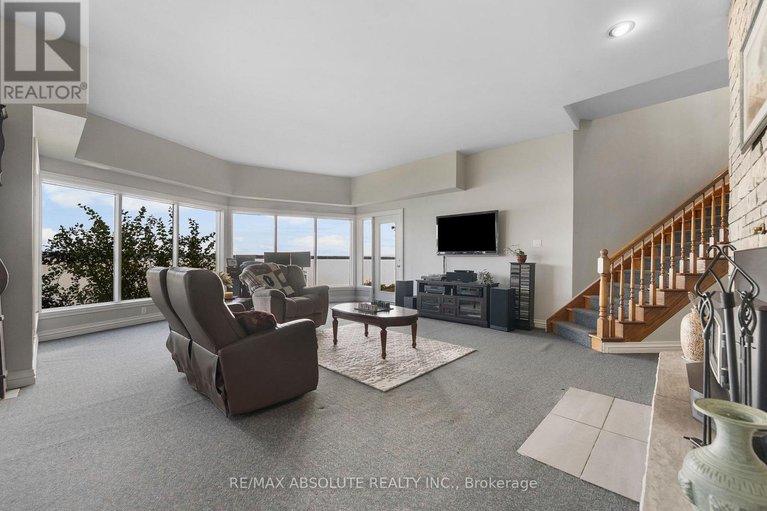28810796/1724-river-road/mcnabbraeside-twps/mcnabbraeside/ontario/K0A1G0_28