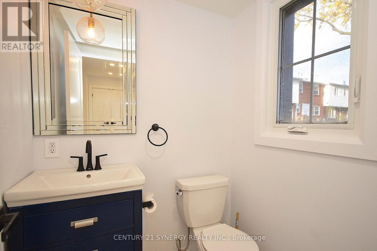 29094498/26-660-hochelaga-street/carson-meadows/ottawa/ontario/K1K2E9_27