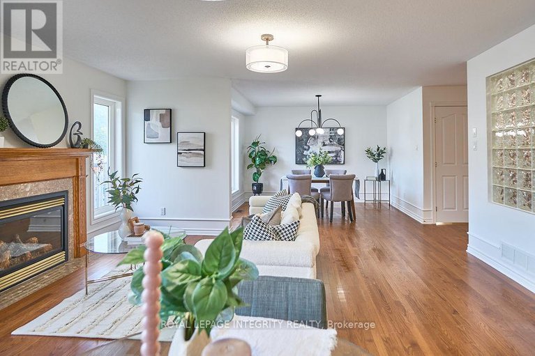 28769407/7-dunn-street/beaverbrook/ottawa/ontario/K2K3J8_18