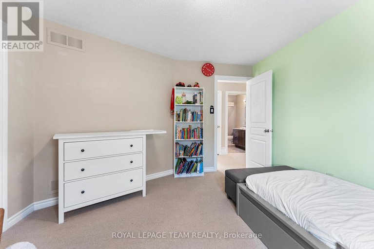 28387113/316-sugar-pine-crescent/bridlewood/ottawa/ontario/K2M0B1_32