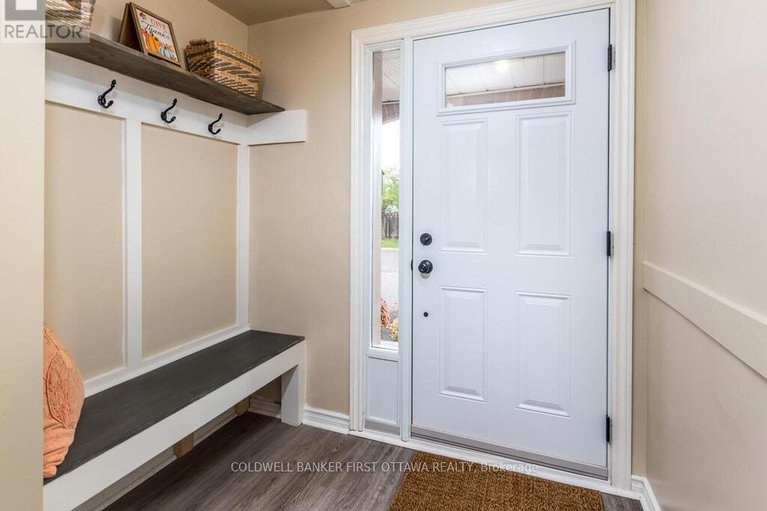 28970116/86-lightfoot-place/katimavik/ottawa/ontario/K2L3L9_4