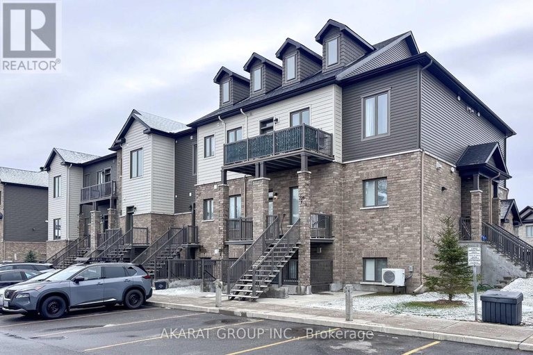 29112778/g-725-dearborn-private/blossom-parkkemp-parkfindlay-creek/ottawa/ontario/K1T0W4_1