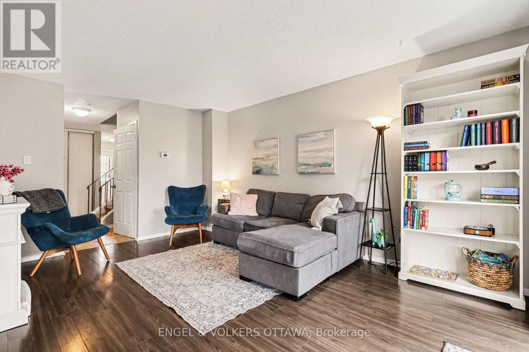 29620047/2148-orient-park-drive/blackburn-hamlet-south/ottawa/ontario/K1B4V9_11