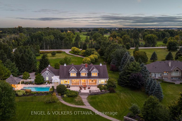 28867627/6029-rideau-valley-drive-n/manotick-south-to-roger-stevens/ottawa/ontario/K4M1B3_2