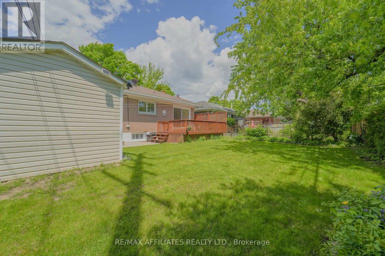 28513866/536-browning-avenue/riverview-park/ottawa/ontario/K1G0T4_46