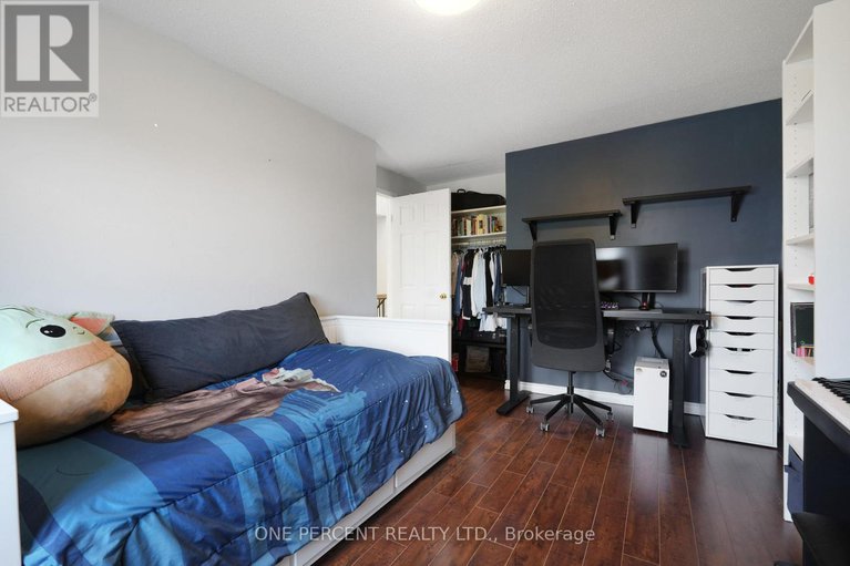 28549707/6585-6585-bilberry-drive/convent-glen-north/ottawa/ontario/K1C4N4_32
