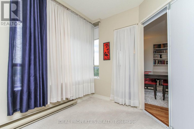 28573644/809-100-grant-carman-drive/borden-farmstewart-farmcarleton-heightsparkwood-hills/ottawa/ontario/K2E8B8_26