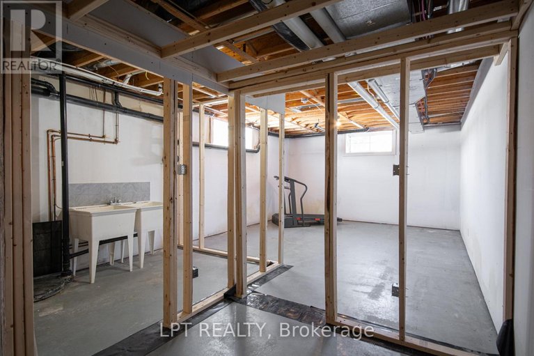 29571962/1496-stableview-way/greely/ottawa/ontario/K4P1P2_41