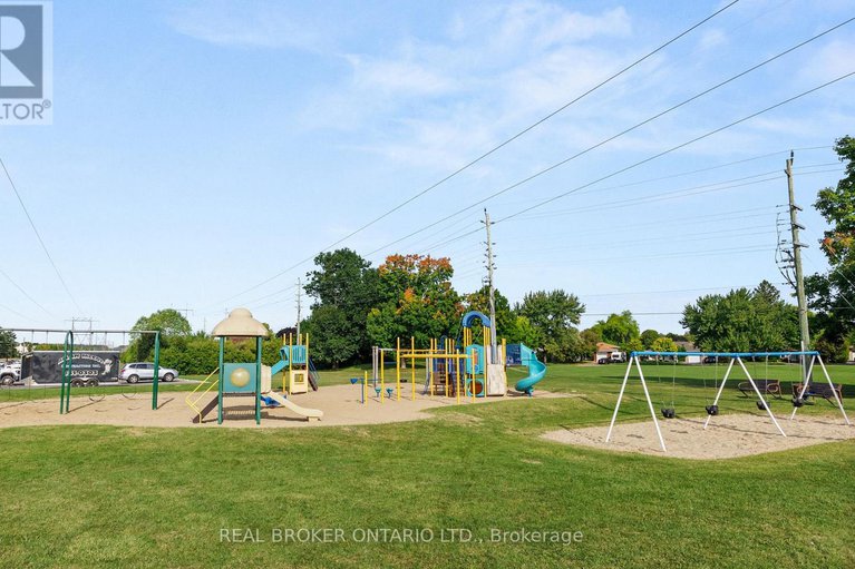 28983719/a-3911-old-richmond-road/arbeatha-park/ottawa/ontario/K2H8T9_37