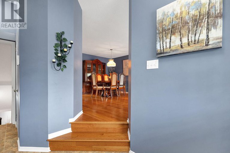28455723/35-summerwind-crescent/barrhaven-east/ottawa/ontario/K2G6G5_3