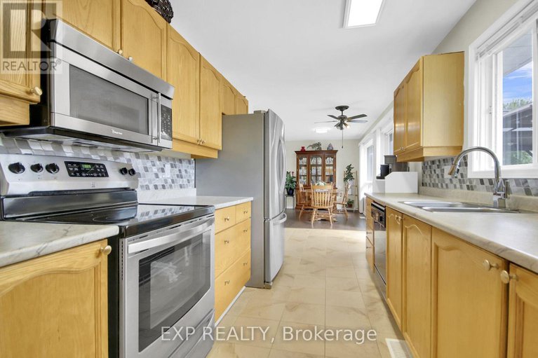 28766879/6454-waterbury-lane/north-gower/ottawa/ontario/K0A2T0_10