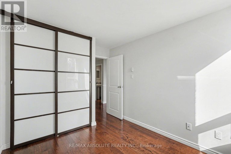 29438113/305-1177-belanger-avenue/billings-bridge/ottawa/ontario/K1H8N7_13