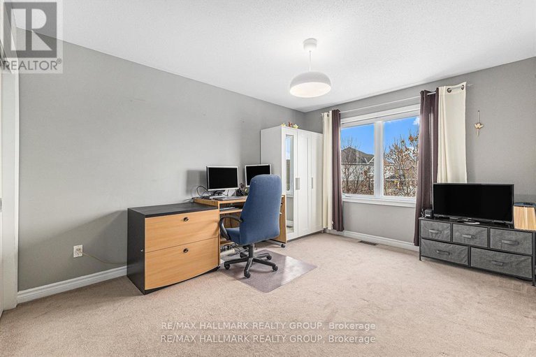 29053447/4220-kelly-farm-drive/blossom-parkkemp-parkfindlay-creek/ottawa/ontario/K1T0A5_21