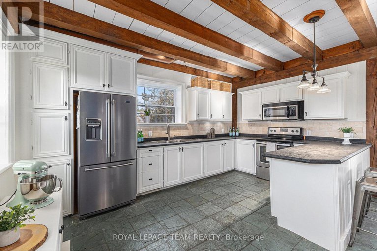 29008204/140-creek-drive/fitzroy/ottawa/ontario/K0A1X0_14