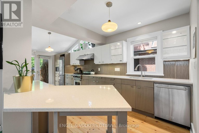 28594730/5-raleigh-street/old-ottawa-south/ottawa/ontario/K1S3C3_11