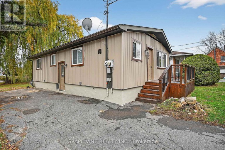 29184094/179-victoria-street/almonte/mississippi-mills/ontario/K0A1A0_42