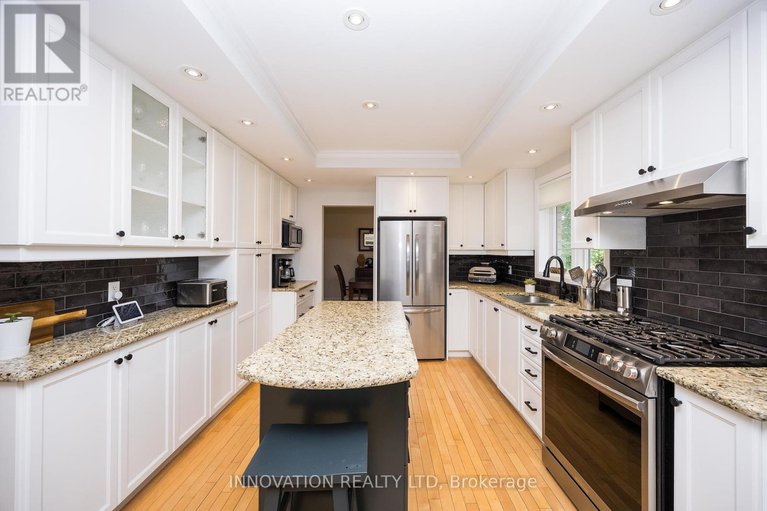 28421716/1098-cindy-hill-crescent/manotick-long-island-nicholls-island/ottawa/ontario/K4M1E8_12