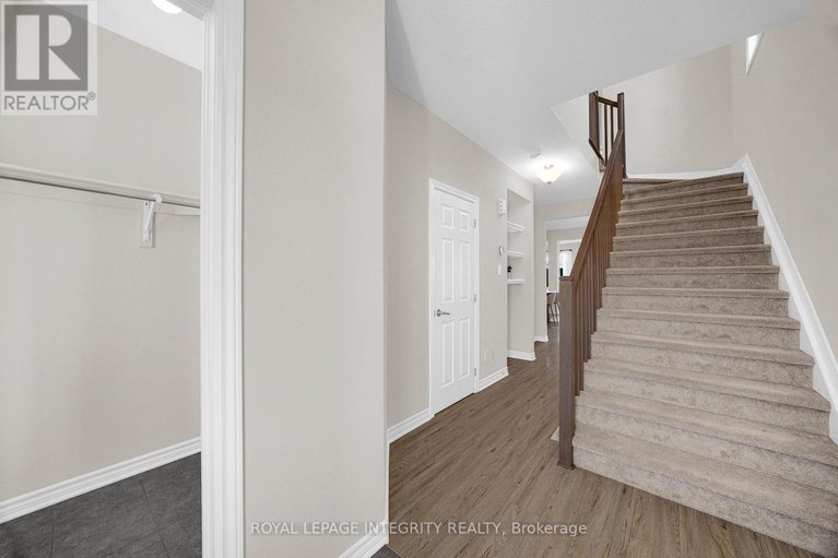 29029578/215-merak-way/half-moon-bay/ottawa/ontario/K2J6N7_5