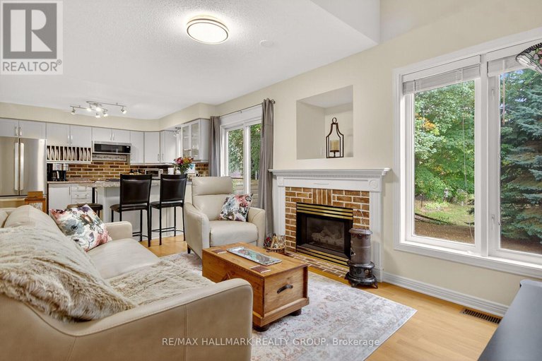 28900489/92-stonemeadow-drive/bridlewood/ottawa/ontario/K2M2M3_12