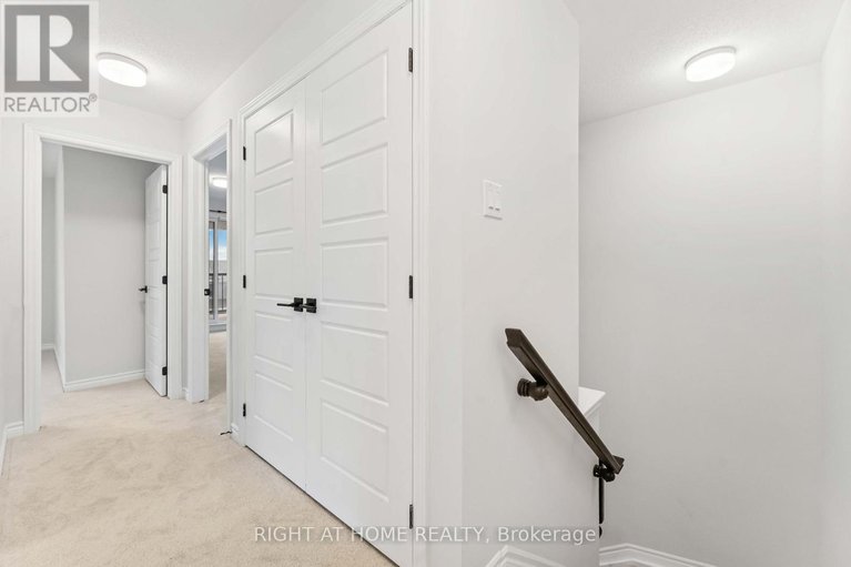 29129692/721-rouncey-road/emerald-meadowstrailwest/ottawa/ontario/K2V0S5_19