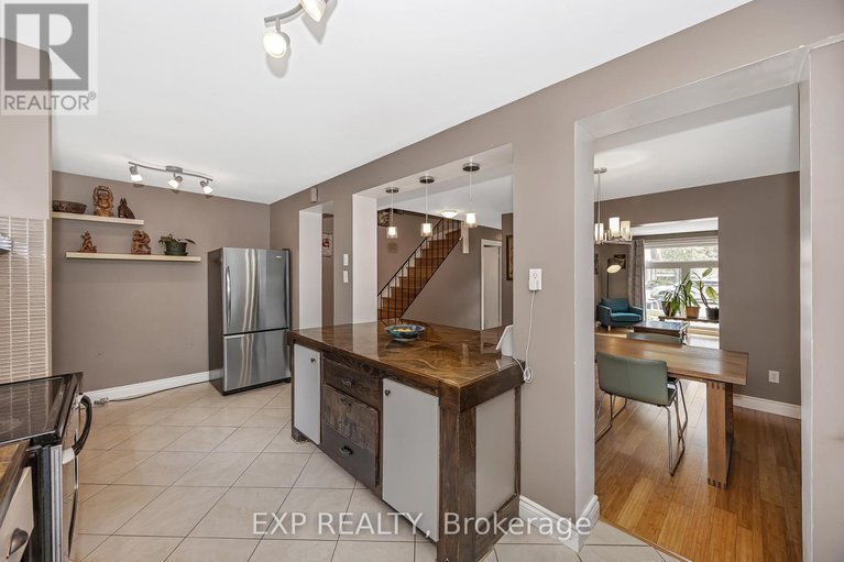 28642296/47-2300-ogilvie-road/beaconwood/ottawa/ontario/K1J7X8_15