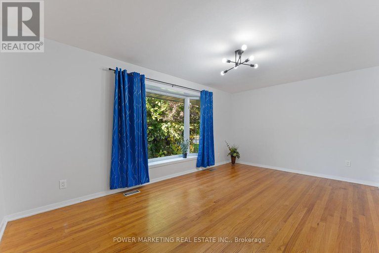 28969285/2372-riley-avenue/queensway-terrace-southridgeview/ottawa/ontario/K2C1J9_6