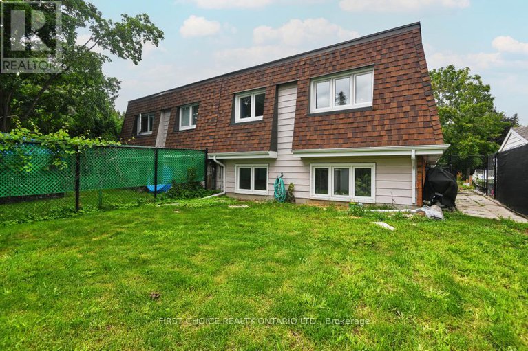 28184849/44-oberon-street/westcliffe-estates/ottawa/ontario/K2H7X8_28