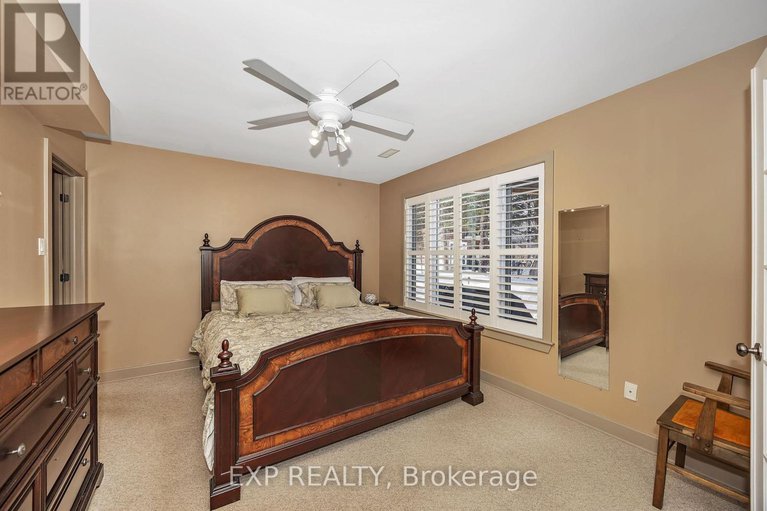 29397622/46-marsh-sparrow-private/morgans-grantsouth-march/ottawa/ontario/K2K3P2_31