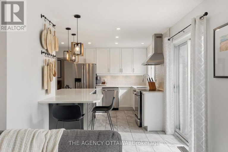 29677270/1625-bottriell-way/fallingbrookpineridge/ottawa/ontario/K4A1W5_16
