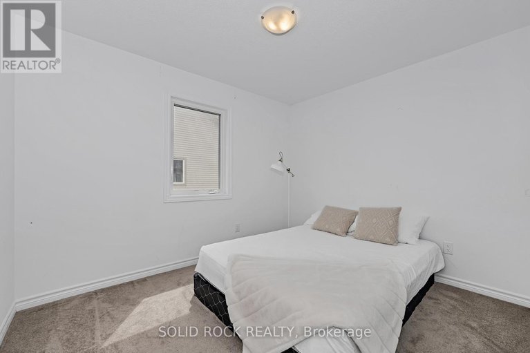 28814224/149-minikan-street/blossom-parkkemp-parkfindlay-creek/ottawa/ontario/K1X0E5_34